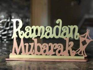 A ‘Ramadan Mubarak’ stand.